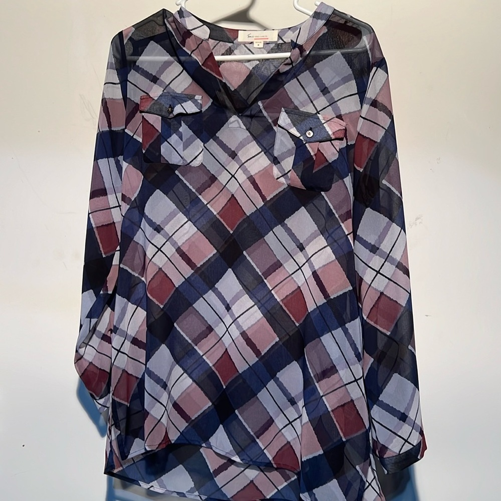 Sheer long top, great for leggings​